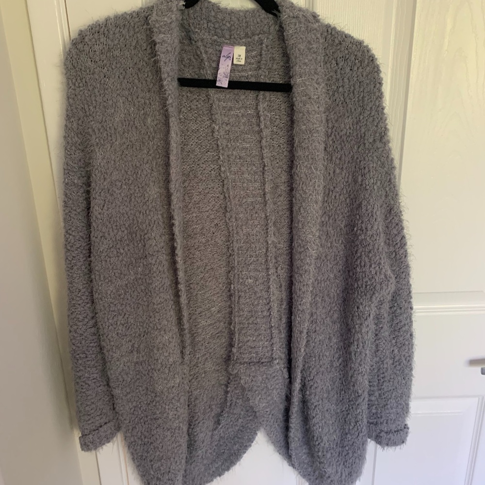 Francesca's alya- gray cardigan